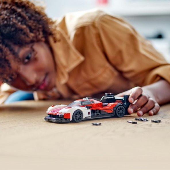 LEGO® Speed Champions Porsche 963 76916 - 9 Yaş ve Üzeri Çocuklar için Koleksiyonluk Araba Modeli İçeren Yaratıcı Oyuncak Yapım Seti (280 Parça) - 8