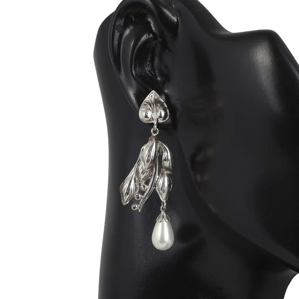 925 Ayar Gümüş Yapraklı Damla İncili Küpe - Resim 2