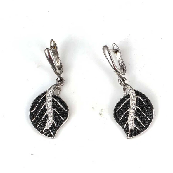925 Ayar Gümüş Siyah Oniks Taşlı Yaprak Model Küpe ürün görseli 1