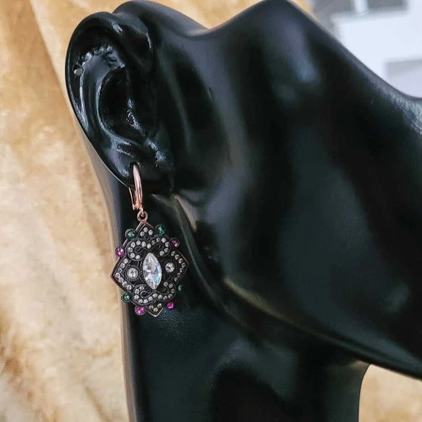 925 Ayar Gümüş Elmas Görünümlü Taşlı Küpe - Resim 2