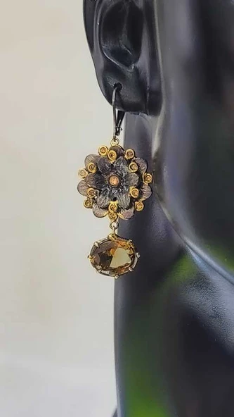 925 Ayar Gümüş Peridot Ve Turuncu Taşlı Çiçekli Elişi Küpe - Resim 3