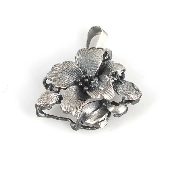 925 Ayar Gümüş Oksitli Çiçek Kolye Ucu - Resim 3