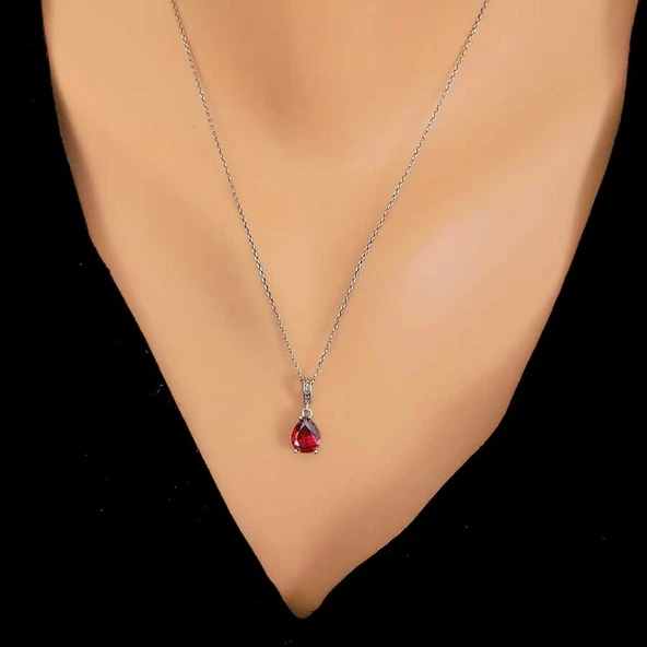 925 Ayar Gümüş Damla Büyük Boy Sentetik Yakut Taşlı Kolye ürün görseli 1
