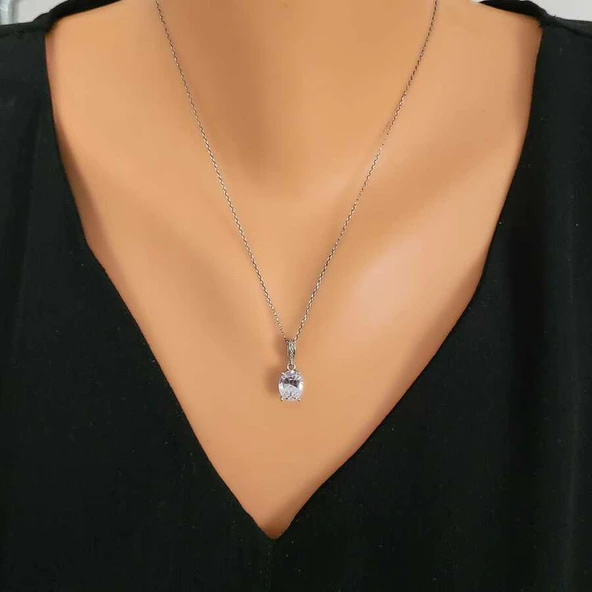 925 Ayar Gümüş Oval Büyük Boy Zirkon Taşlı Kolye ürün görseli 1