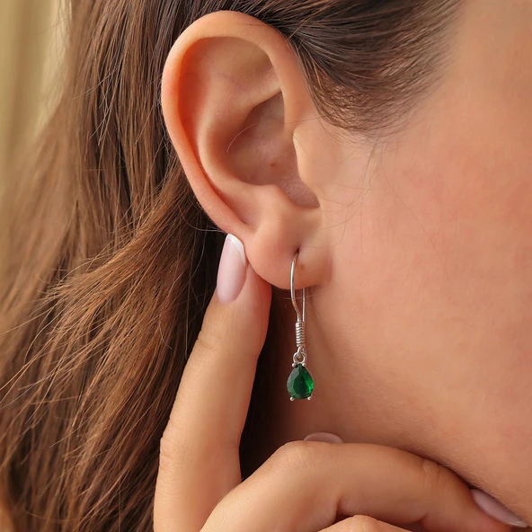 925 Ayar Gümüş Damla Sentetik Zümrüt Taşlı Büyük Boy Küpe - Resim 2