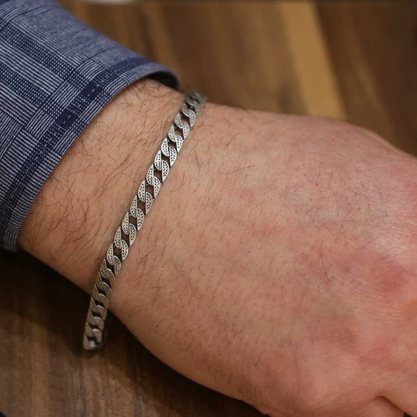 925 Ayar Gümüş Yaprak Desenli Oval Gurmet Mat Zincir Bileklik ürün görseli 1