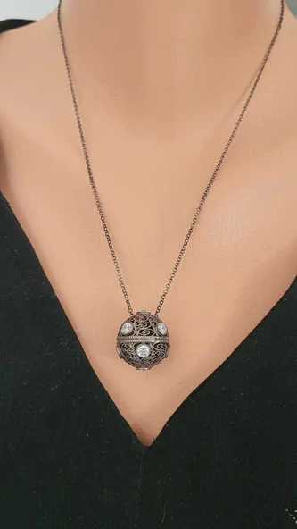 925 Ayar Gümüş Taşlı Telkâri Top Kolye ürün görseli