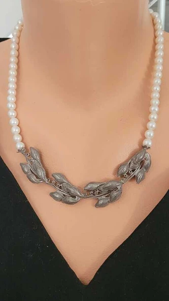 925 Ayar Gümüş 4 Yapraklı İncili Kolye ürün görseli 1