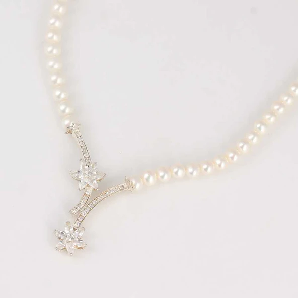 925 Ayar Gümüş İnci Ve Zirkon Taşlı Çiçekli Kolye - Resim 3