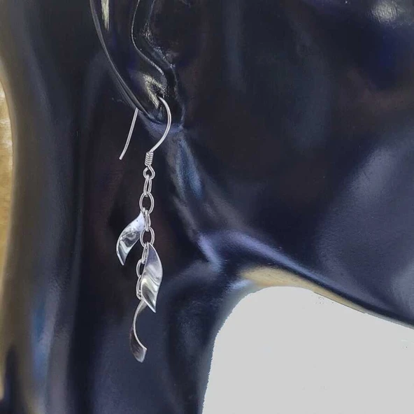 925 Ayar Gümüş Dalgalı Model Sallantılı Küpe - Resim 2