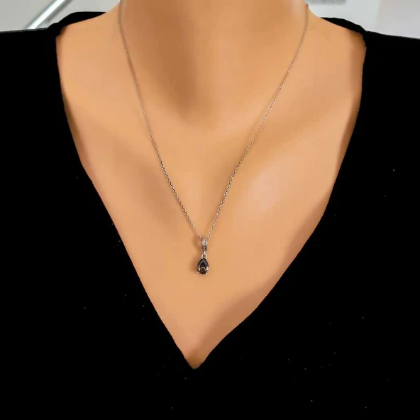 925 Ayar Gümüş Damla Küçük Boy Mistik Topaz Kolye ürün görseli