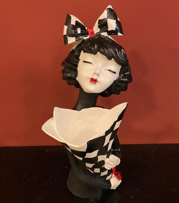 BUKETLİ KIZ ürün görseli