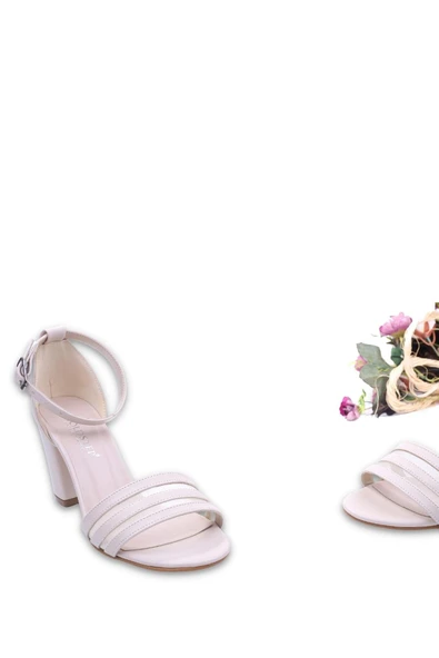 Goldstep 1601 Kadın 7,5 Cm Topuk Dantelli Tek Bant Sandalet ürün görseli 1