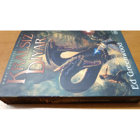 Kralsız Diyar/Dört Serüvenci Serisi 1 Ed Greenwood  İTHAKİ YAYINLARI - 2