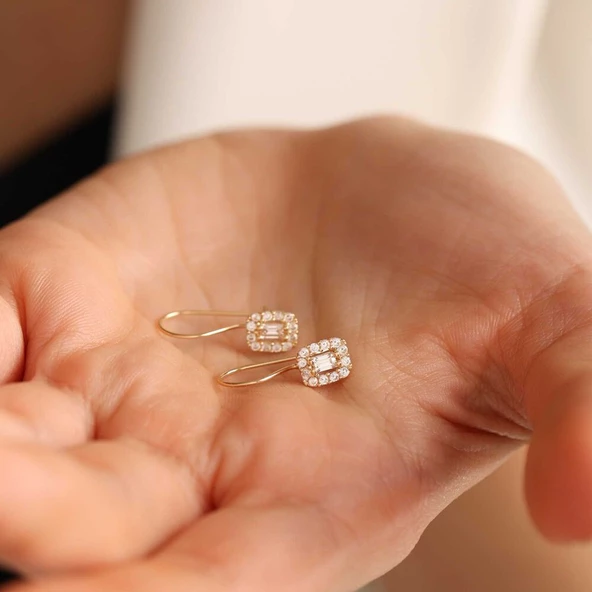 Sallantılı Altın Çocuk Küpe Baget Form - Resim 2