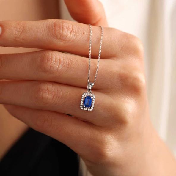 Beyaz Altın Baget Kolye Aquablue Stone