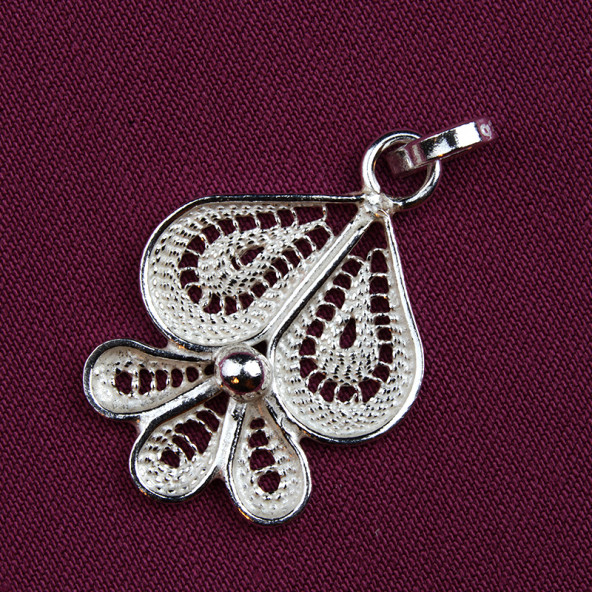 Yaprak Formlu Telkari Kolye Ucu