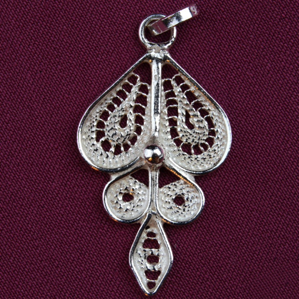 Yaprak Formlu Telkari Kolye Ucu