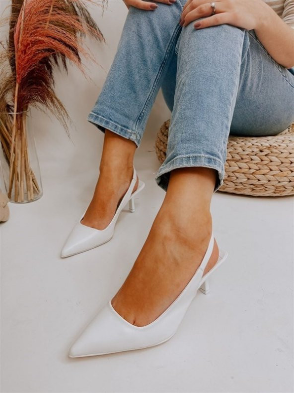 FREEFOUR ÖNÜ KAPALI ARKASI AÇIK KOLAY GİYİM ALÇAK ÖKÇE KADIN GÜNLÜK-ABİYE TOPUKLU STİLETTO AYAKKABI - 2