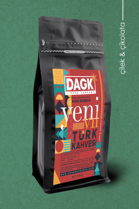 Dagk   Türk Kahvesi Yeni Yıl Özel Çikolatalı ve Çilek Aromalı 200gr