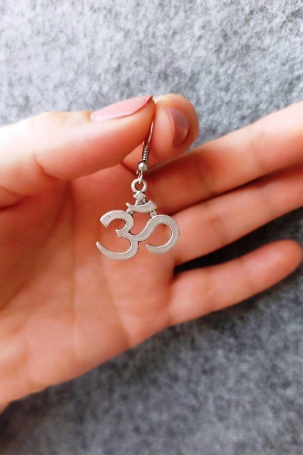Ohm Yoga Şekilli Kadın Küpe Çift Adet Gümüş Kaplama El Yapımı Kadın Küpe - 4