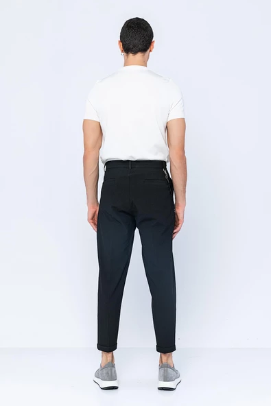 Erkek Pileli Düğmeli Fermuarlı Zincir Detaylı Kısa Paça Bürümcük Kumaş Rahat Pantolon - 5