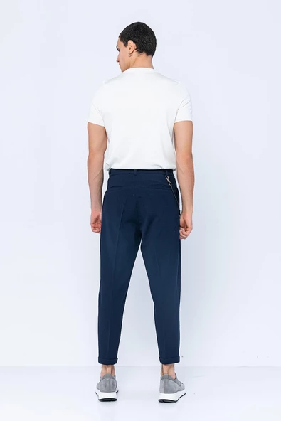 Erkek Pileli Düğmeli Fermuarlı Zincir Detaylı Kısa Paça Bürümcük Kumaş Rahat Pantolon - 12