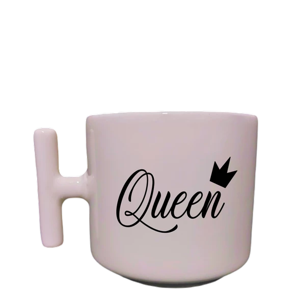 Queen Yazılı Krem Rengi T Saplı Eğlenceli Yazılı  Özel Tasarım Baskılı T Kupa Bardak Latte Bardağı