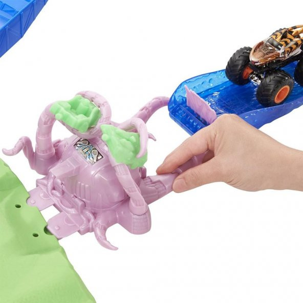Hot Wheels Monster Trucks Volkanik Alanda Macera Oyun Seti GYL14 - 8