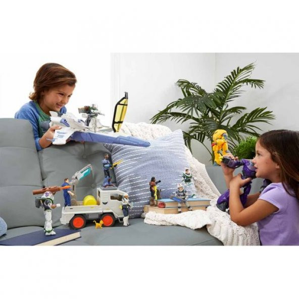 Disney Pixar Lightyear Uzay Araçları Kamyonu - Resim 2