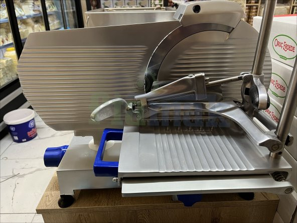 30 cm Dik Pastırma Dilimleme Makinesi - Pastırma Kesme Makinesi - 9