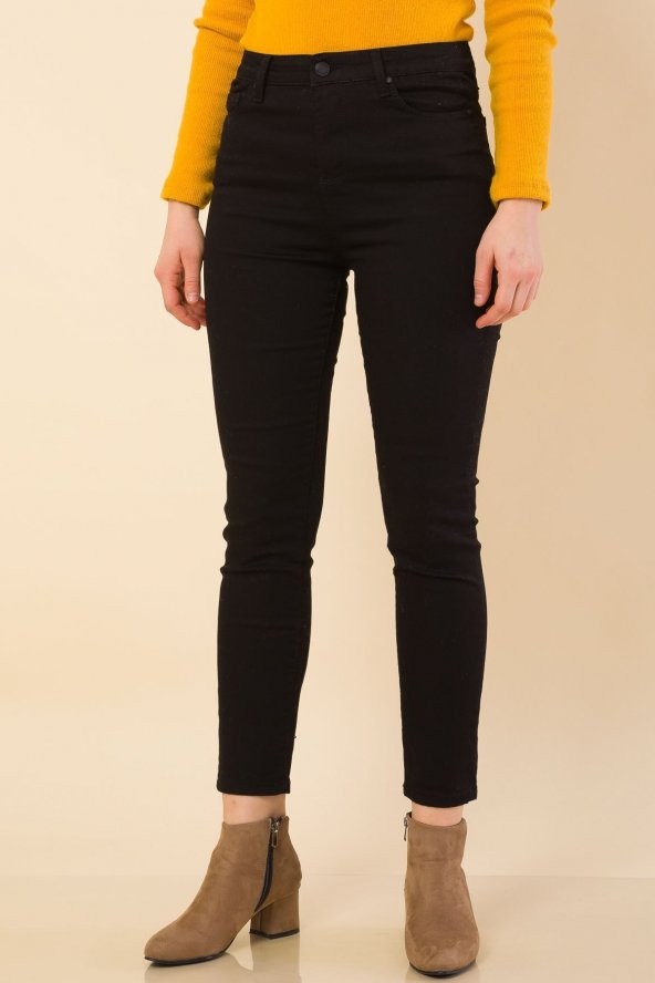 Kadın Modası 506-2090-1 Yüksek Bel Cepli Battal Kot Pantolon - Siyah