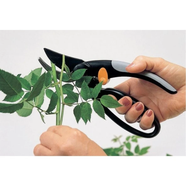 FISKARS P44 PARMAK SAPLI BYPASS BUDAMA MAKASI 1001534 111440