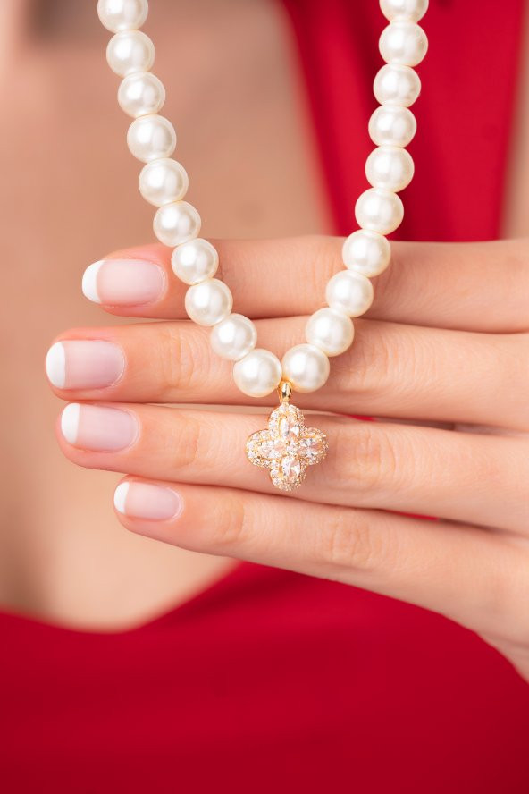 Özel Tasarım İncili Yonca Tasarımlı Pırlanta Taşlı Parlak Kadın Kolye - 3