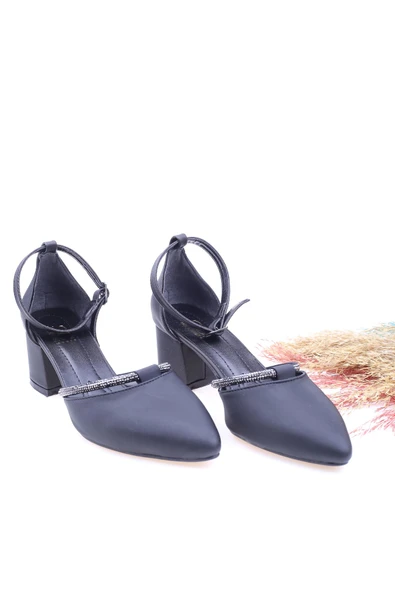 Ceylan 2857 Kadın Bilekten Bağlamalı 6 Cm Topuklu Ayakkabı ürün görseli 1