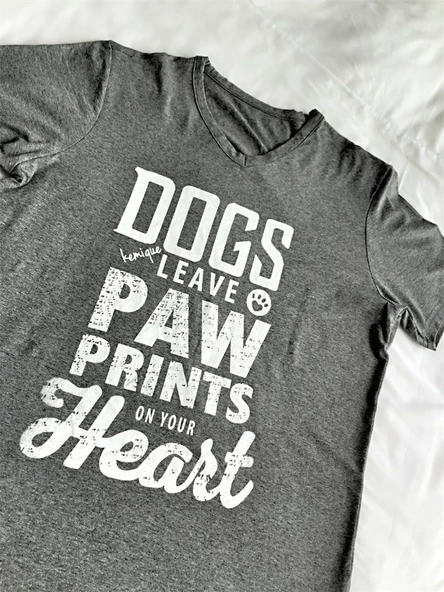 Dogs Leave Paw Prints On Your Heart Pembe Tişört - 7