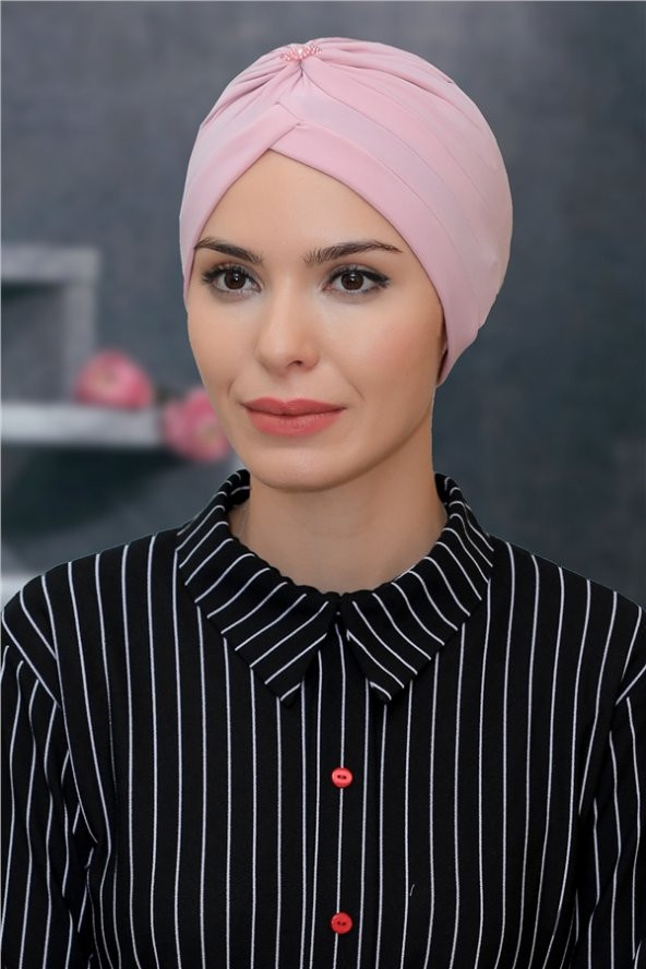 Pudra Pratik Hazır Geçmeli Tesettür Bone Sandy Kumaş Taçlı Büzgülü 1208_06 - 1