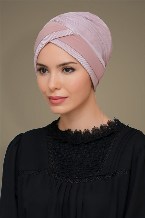 Pudra Pratik Hazır Geçmeli Tesettür Bone Fukuro Piliseli Tek Bantlı Çapraz Büzgülü 1821_06
