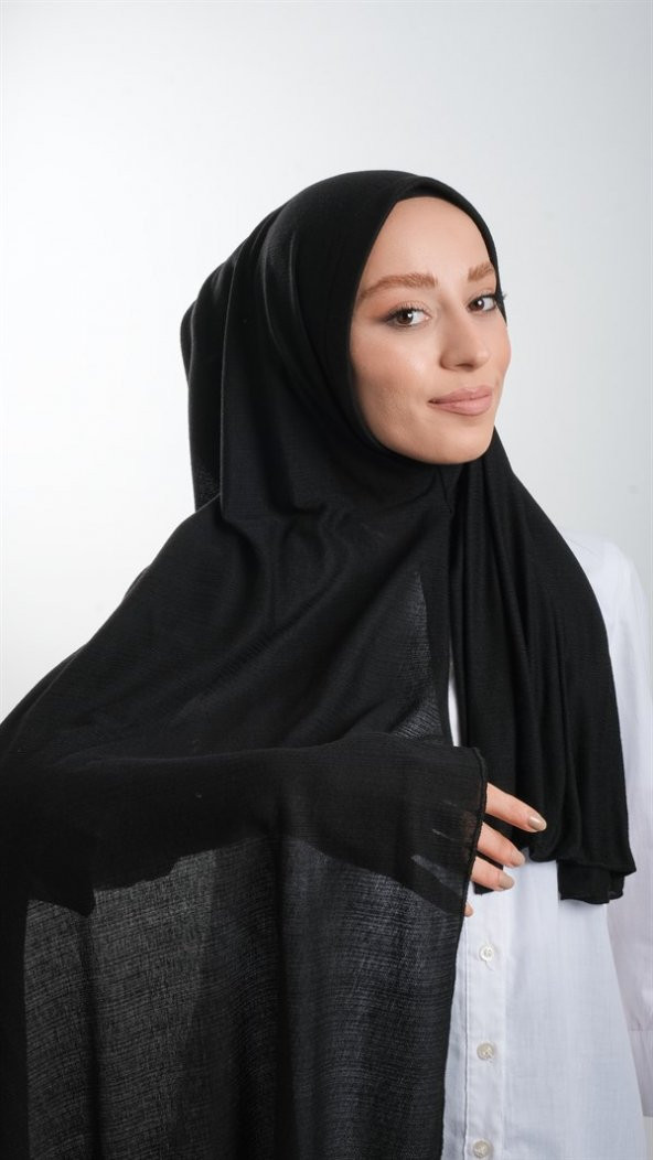 Siyah Pratik Hazır Geçmeli Tesettür Şal Örme Kumaş Sade 2118_01