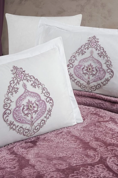 The Home Collection Larissa Fransız Güpürlü Battaniye Yatak Ört Seti-Mürdüm - 2