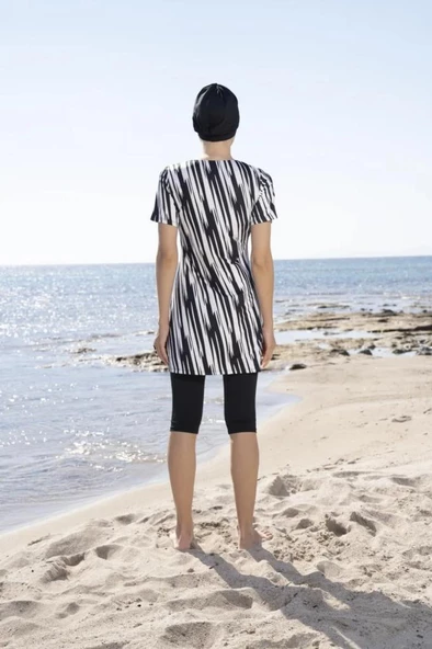 Estiva 23802 Siyah Kısa Kol  Yarı Kapalı Mayo - Resim 3