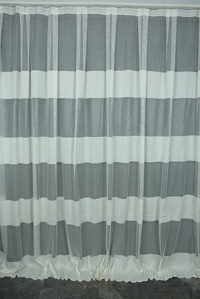 KARELİ GÖBEKLİ MODEL KREM RENK TEK KANAT Hazır dikilmiş Pileli Fon Perde 300*260 cm ürün görseli