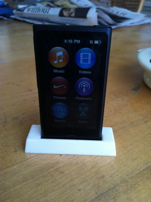 İpod Nano 7. Nesil Tutma Plastik Aparat