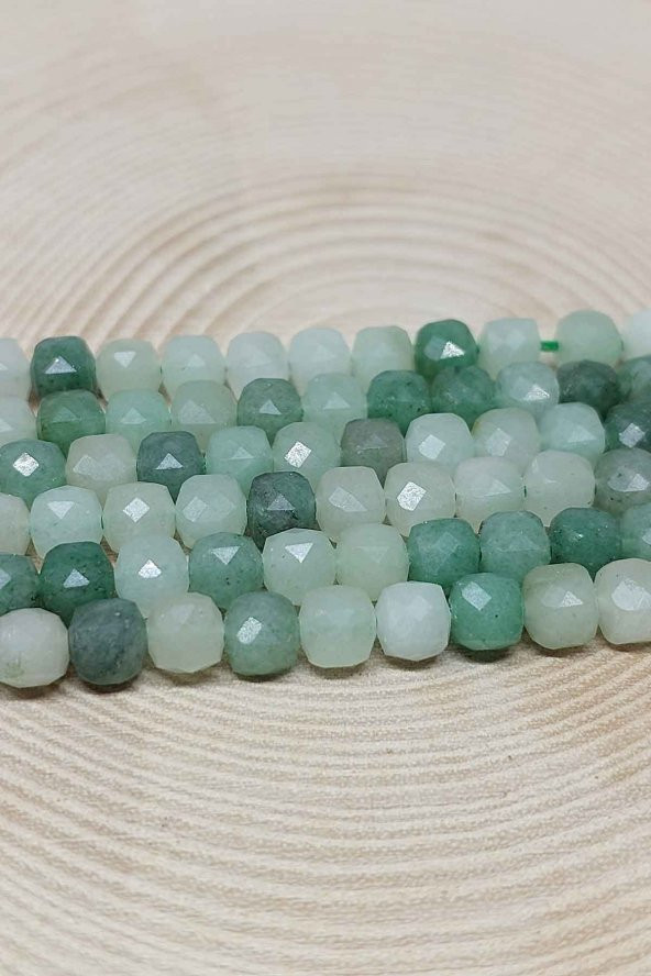 Aventurin Taşı Küp Şekilli Dizi 5,5mm ürün görseli