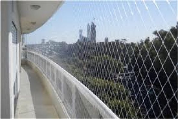 KADİRTARIM YÜKSEKLİK 2,50 UZUNLUK 6 METRE KUŞ FİLESİ MONTAJ MAĞZEMELİ BALKON FİLESİ Balkon Kuş Ağı Balkon Ağı