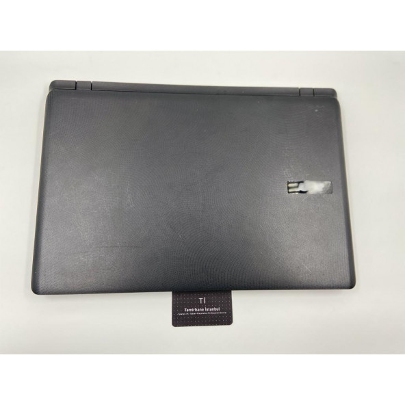 Acer Aspire ES1-572 i5-7200U 8 GB 120 GB SSD W11P Dizüstü Bilgisayar (Yenilenmiş) - 7