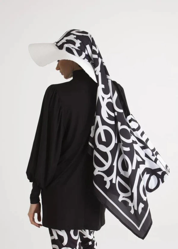Mayovera Logo Motifli Siyah Zeminli Pareo - Resim 6