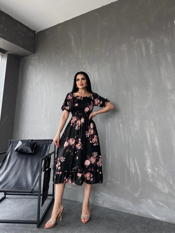 Kare Yaka Gipeli Helen Kumaş Çiçek Desenli Yazlık Elbise