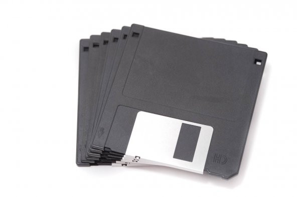 3.5" 1.44 Mb 10 lu Paket MF2HD Kutusuz Poşetli Floppy Disket