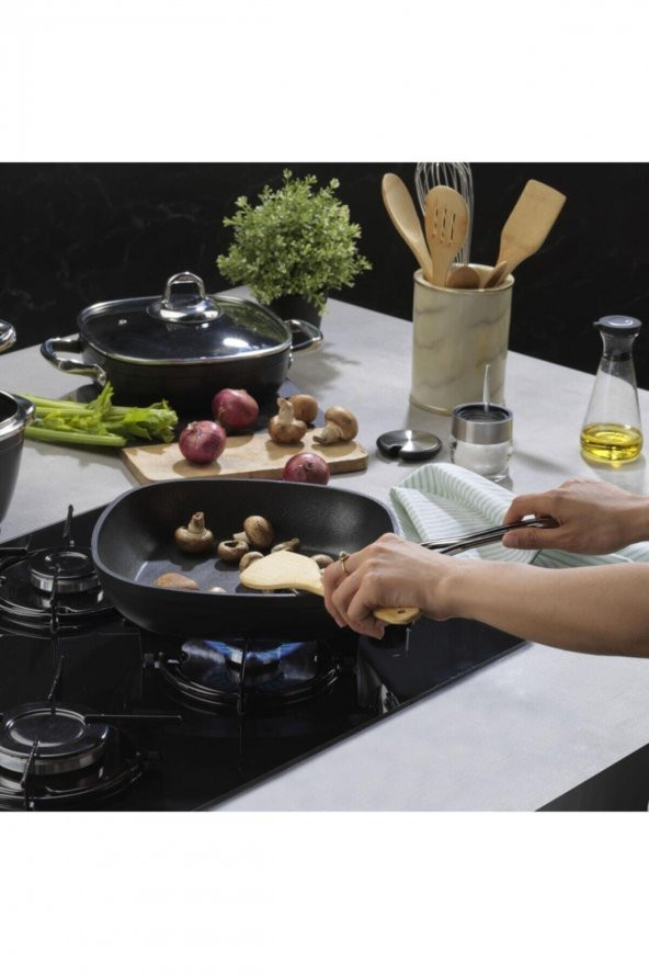Schafer Gastronomıe Master Granit Ind.tava -24cm -siyah - 5
